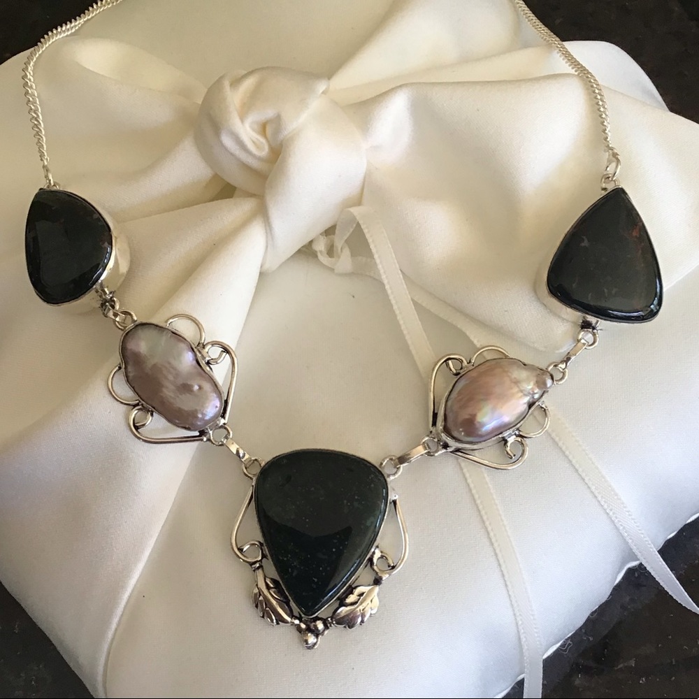 Sterling Silver Biwa Pearl Bloodstone Necklace 925